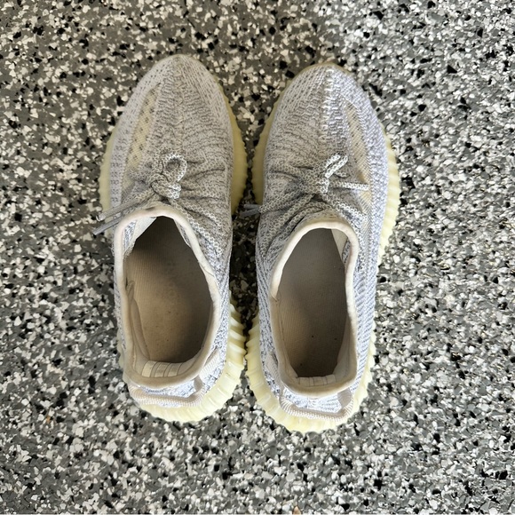Yeezy Boost 350 V2 Reflective - Picture 5 of 10